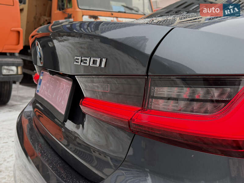 Седан BMW 3 Series 2021 в Киеве