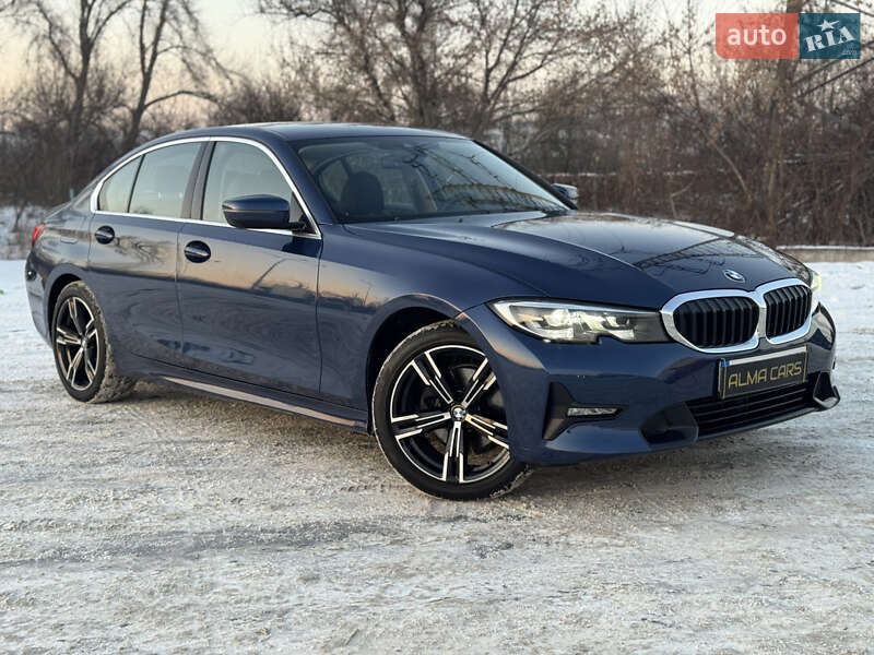 Седан BMW 3 Series 2022 в Киеве