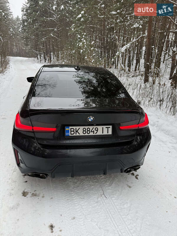 Седан BMW 3 Series 2019 в Ровно