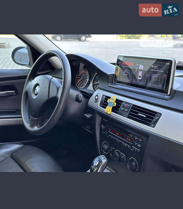 Седан BMW 3 Series 2005 в Одессе