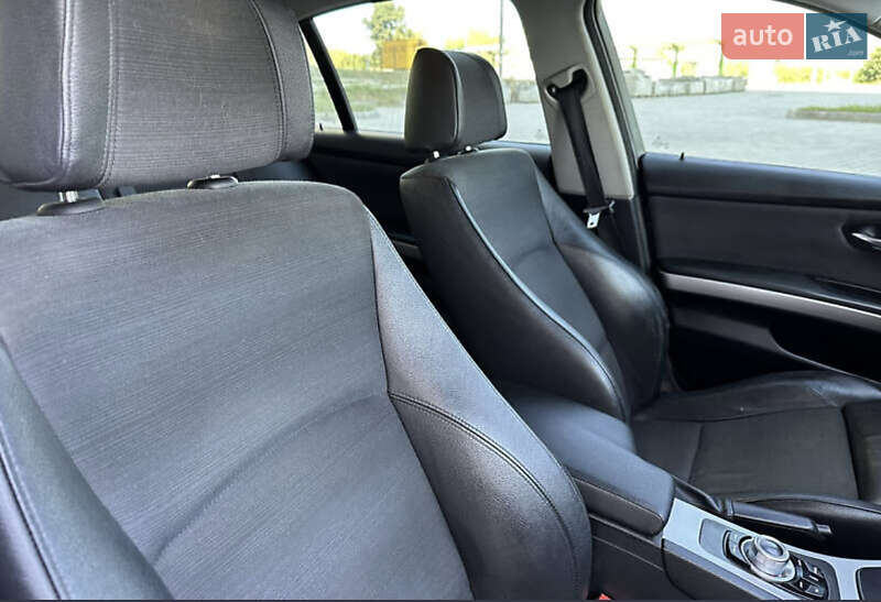 Седан BMW 3 Series 2005 в Одессе