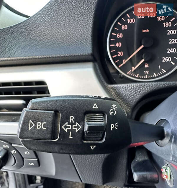 Седан BMW 3 Series 2005 в Одессе