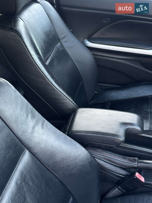 Кабриолет BMW 3 Series 2001 в Киеве фото 17 Кабриолет BMW 3 Series 2001 в Киеве