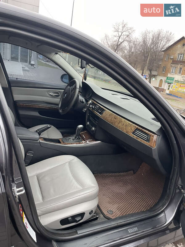 Седан BMW 3 Series 2007 в Кам'янському