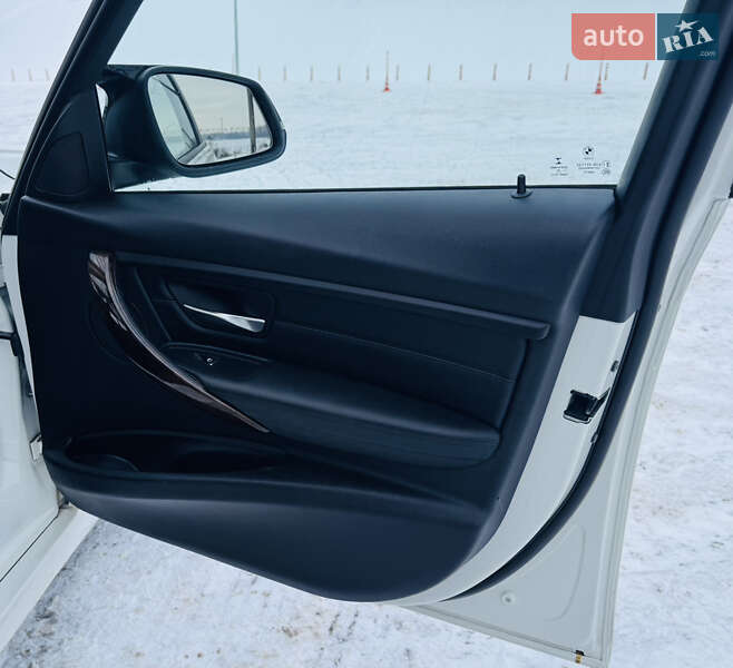 Седан BMW 3 Series 2016 в Киеве фото 21 Седан BMW 3 Series 2016 в Киеве