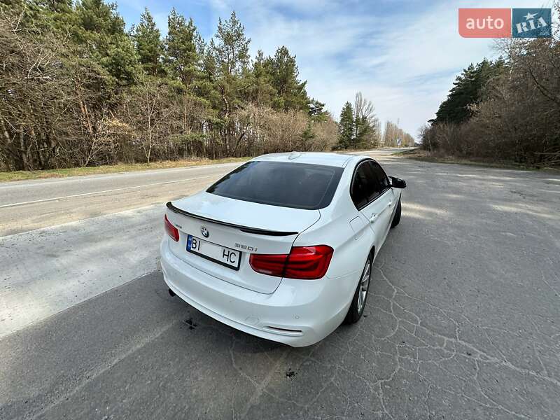 Седан BMW 3 Series 2015 в Кременчуге