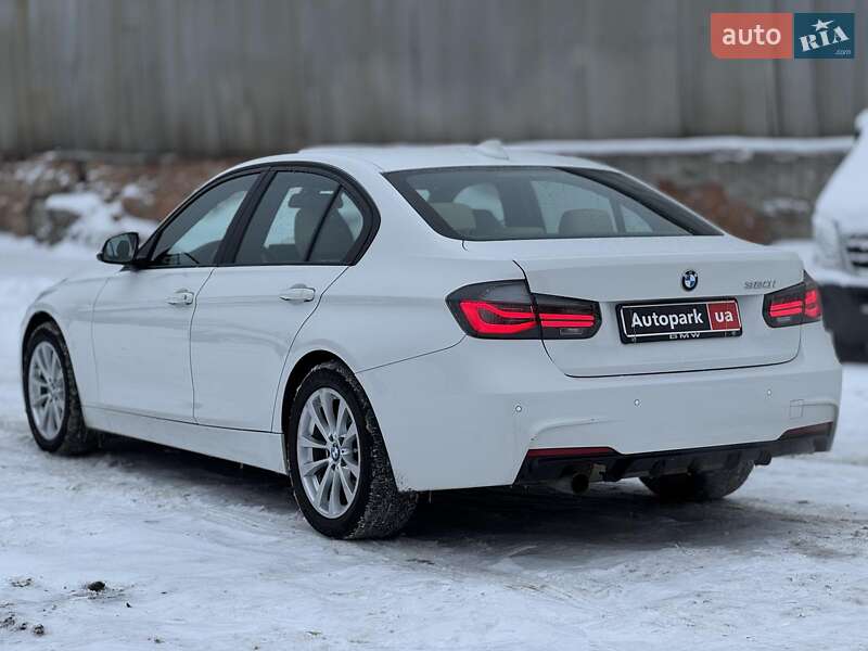 Седан BMW 3 Series 2016 в Киеве