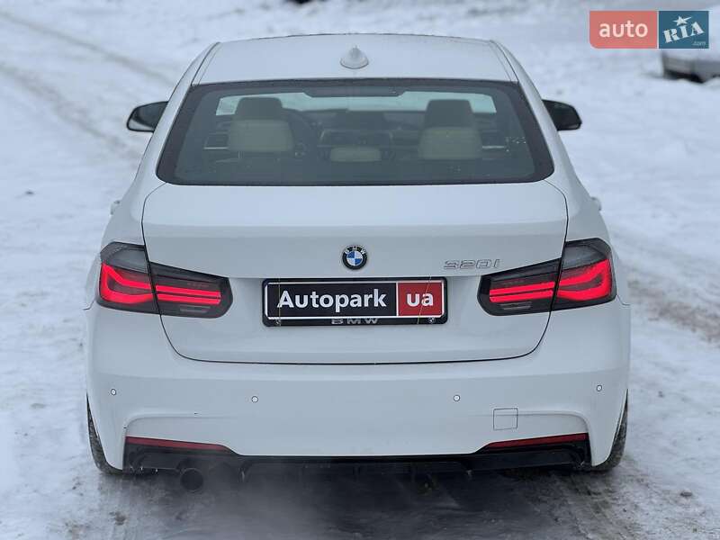 Седан BMW 3 Series 2016 в Киеве
