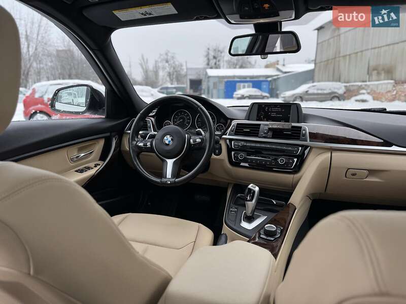 Седан BMW 3 Series 2016 в Киеве