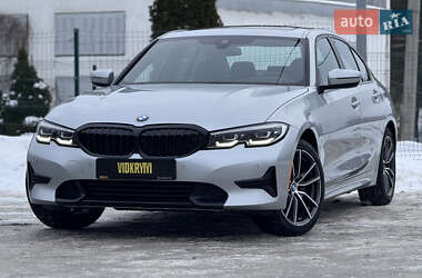 Седан BMW 3 Series 2019 в Киеве