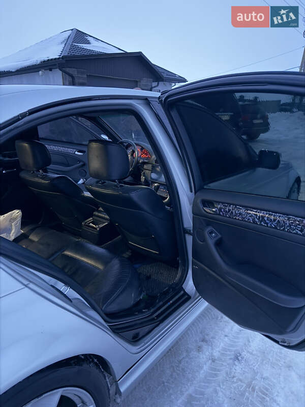 Седан BMW 3 Series 2001 в Ровно фото 10 Седан BMW 3 Series 2001 в Ровно