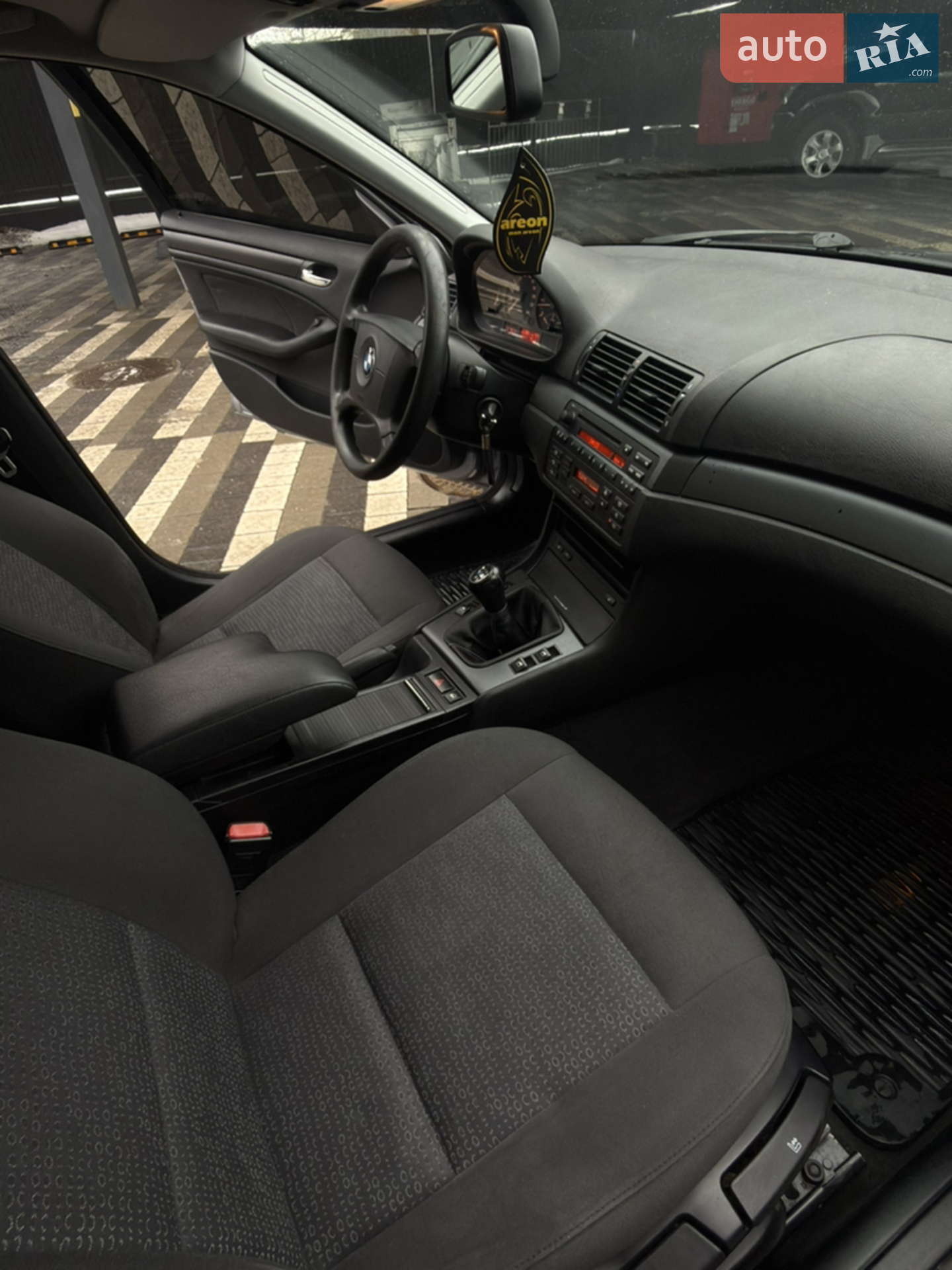 BMW 3 Series 2005 VIN WBAEX31080PP67049 фото оголошення 4 з 68