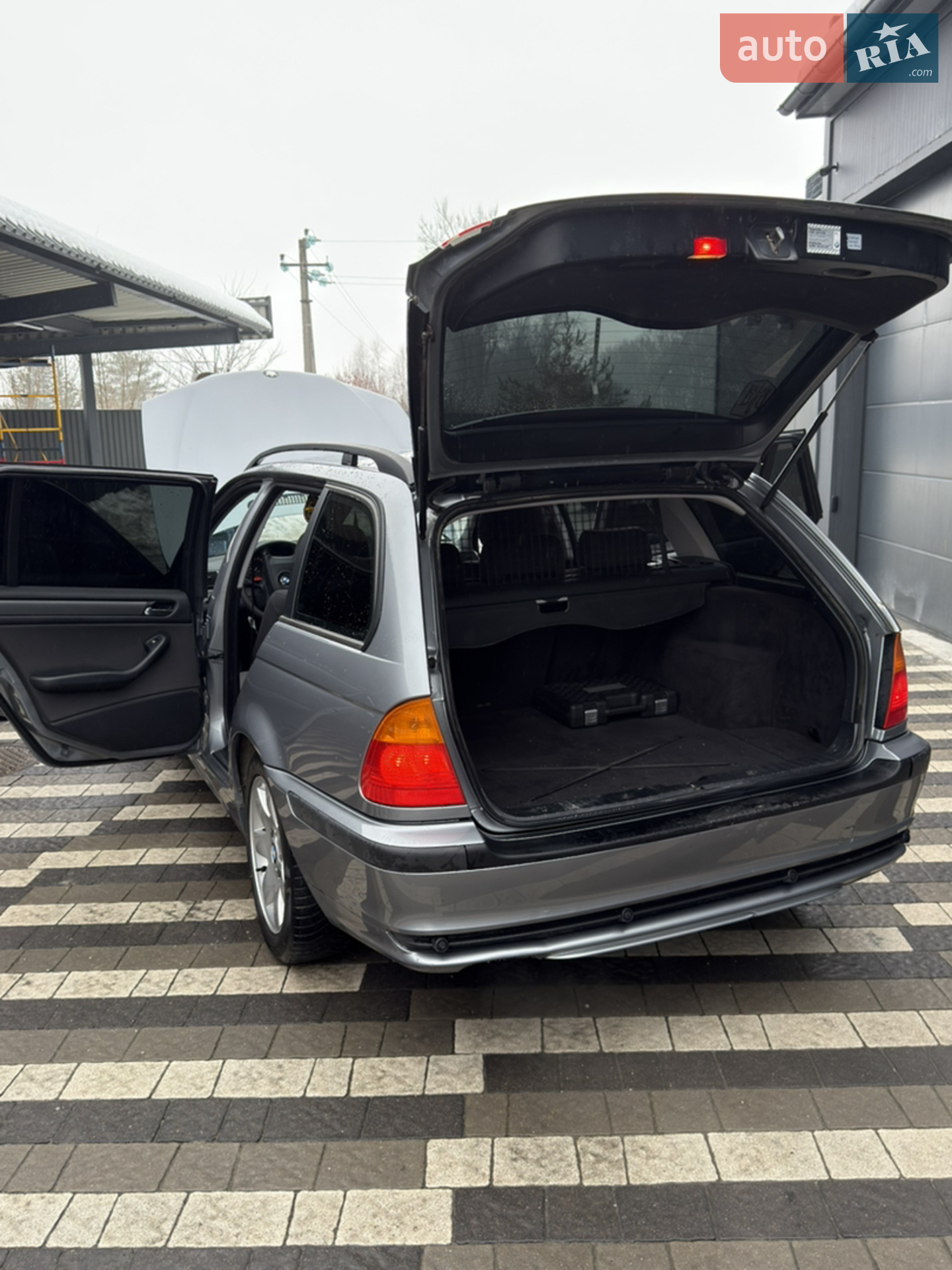 BMW 3 Series 2005 VIN WBAEX31080PP67049 фото оголошення 16 з 68
