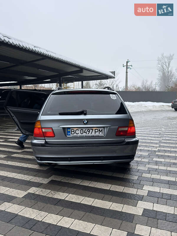 Универсал BMW 3 Series 2005 в Городке