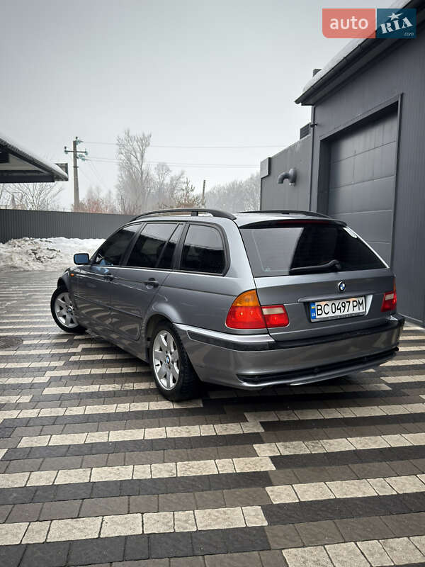 Универсал BMW 3 Series 2005 в Городке