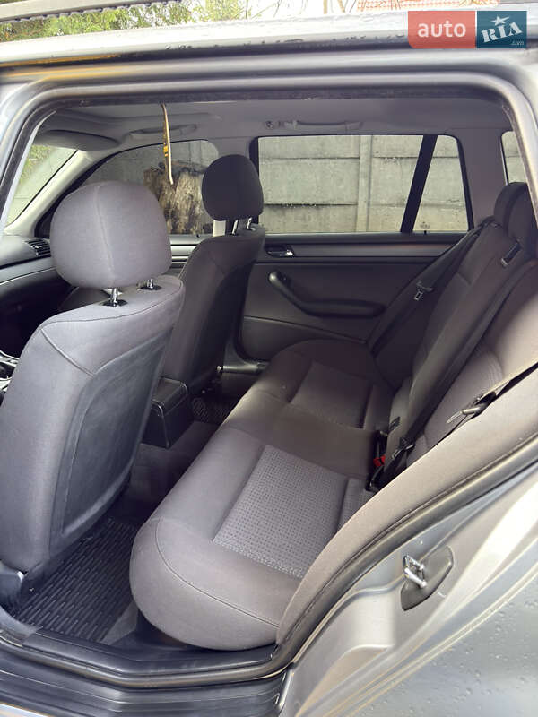 Универсал BMW 3 Series 2005 в Городке