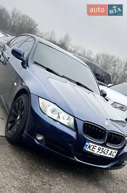 Седан BMW 3 Series 2010 в Запоріжжі