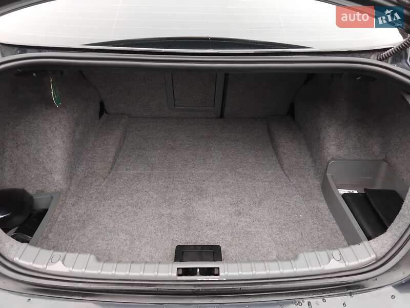 Седан BMW 3 Series 2007 в Черноморске