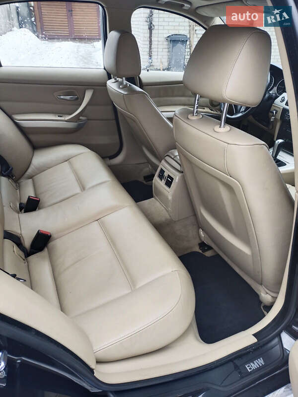 Седан BMW 3 Series 2006 в Луцке