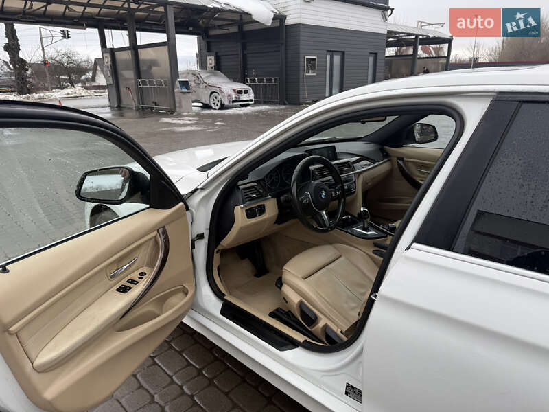 Седан BMW 3 Series 2015 в Ковеле