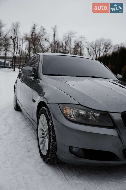 Седан BMW 3 Series 2008 в Хмельницком
