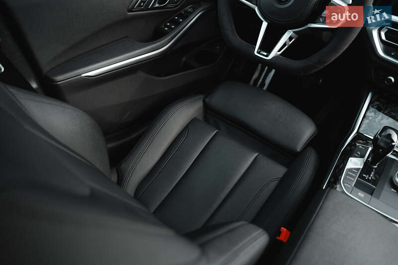 Седан BMW 3 Series 2020 в Киеве