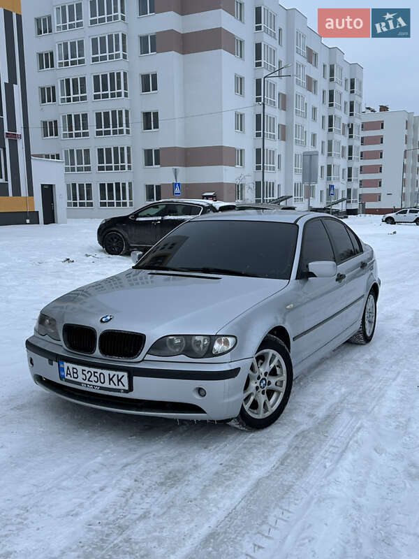 BMW 3 Series 2004