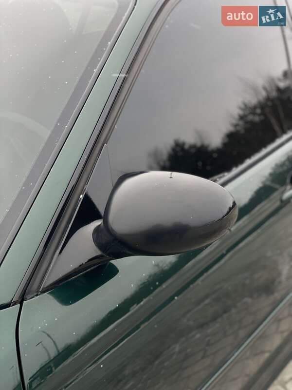 Седан BMW 3 Series 2000 в Львове