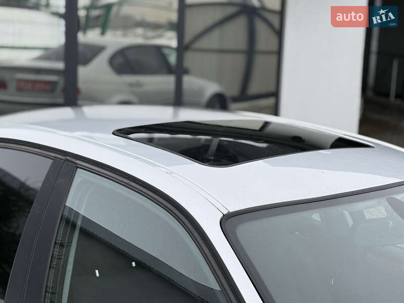 Седан BMW 3 Series 2004 в Тернополе