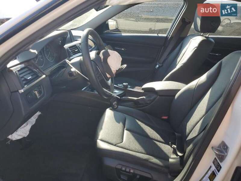 Седан BMW 3 Series 2014 в Львове