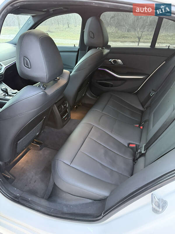 Седан BMW 3 Series 2021 в Запорожье