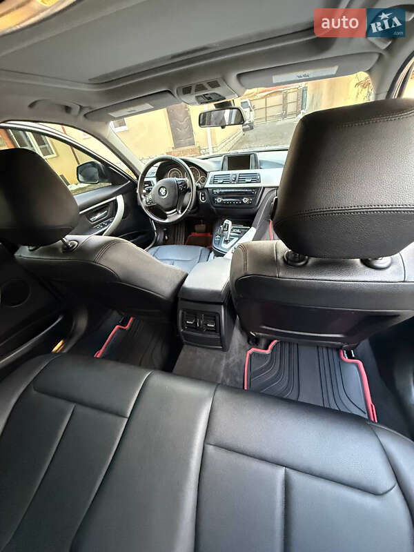 Седан BMW 3 Series 2013 в Ужгороде