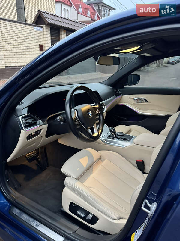 Седан BMW 3 Series 2021 в Киеве