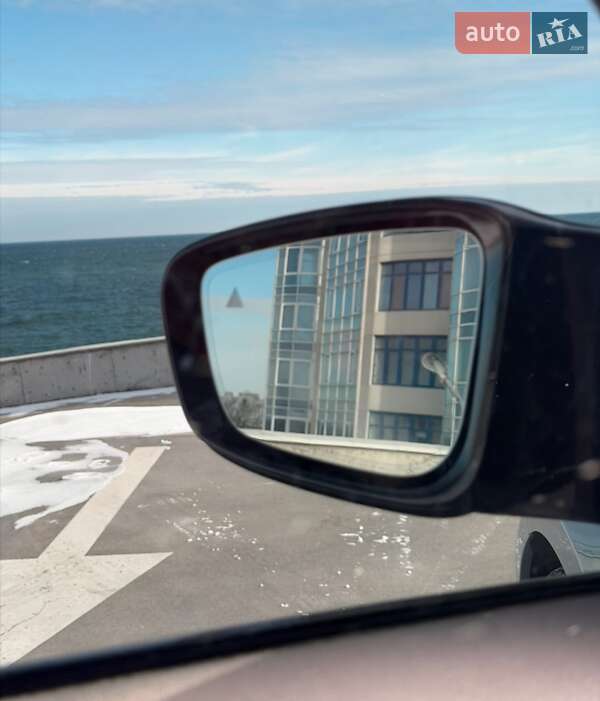 Седан BMW 3 Series 2022 в Одессе