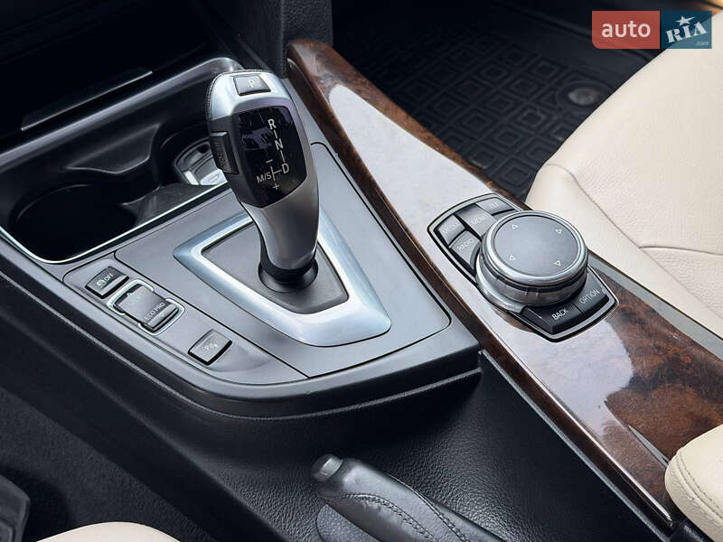 Седан BMW 3 Series 2014 в Одессе