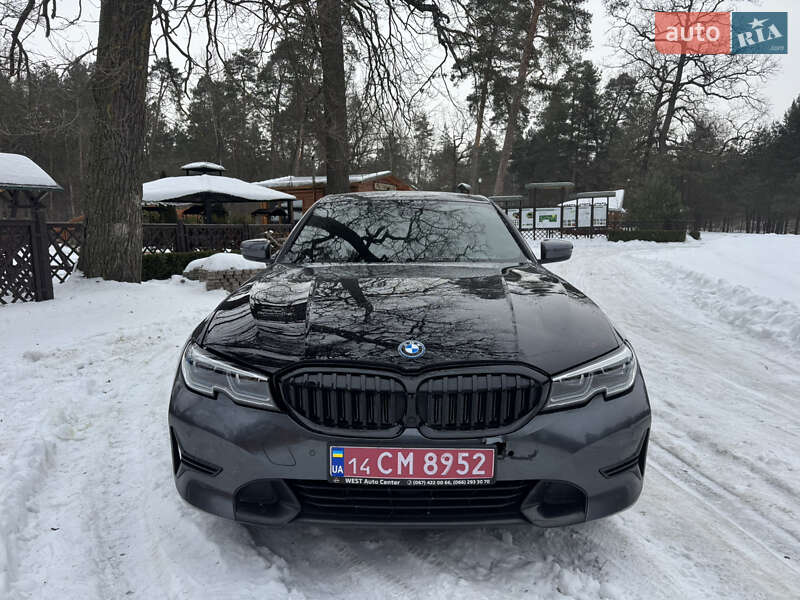 Седан BMW 3 Series 2021 в Луцке