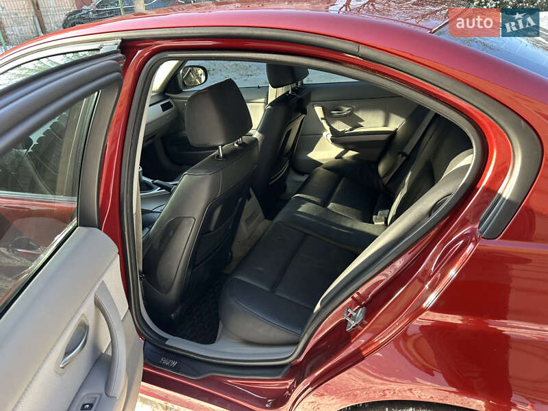 Седан BMW 3 Series 2010 в Черновцах фото 18 Седан BMW 3 Series 2010 в Черновцах