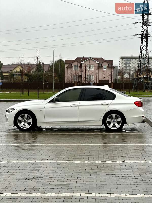 Седан BMW 3 Series 2013 в Ирпене
