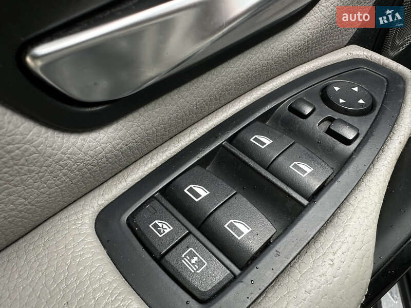 Седан BMW 3 Series 2013 в Одессе