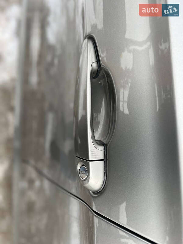 Седан BMW 3 Series 2017 в Киеве