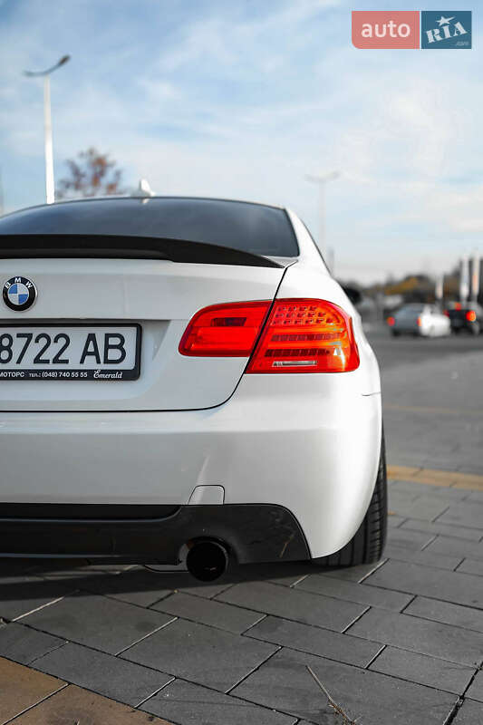 Купе BMW 3 Series 2010 в Одесі