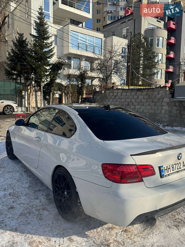 Купе BMW 3 Series 2010 в Одесі