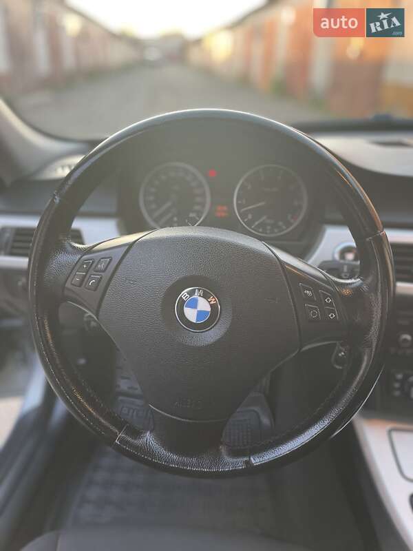 Седан BMW 3 Series 2006 в Киеве
