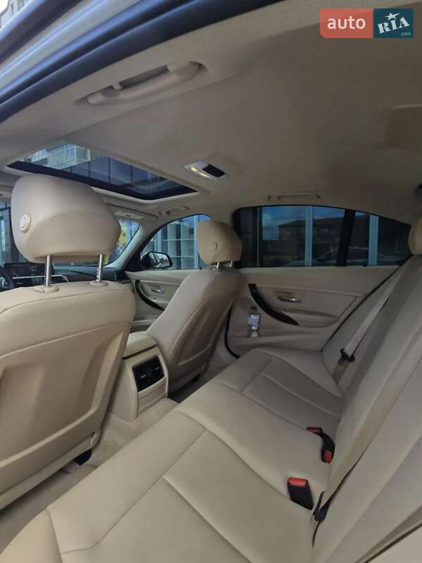 Седан BMW 3 Series 2015 в Виннице