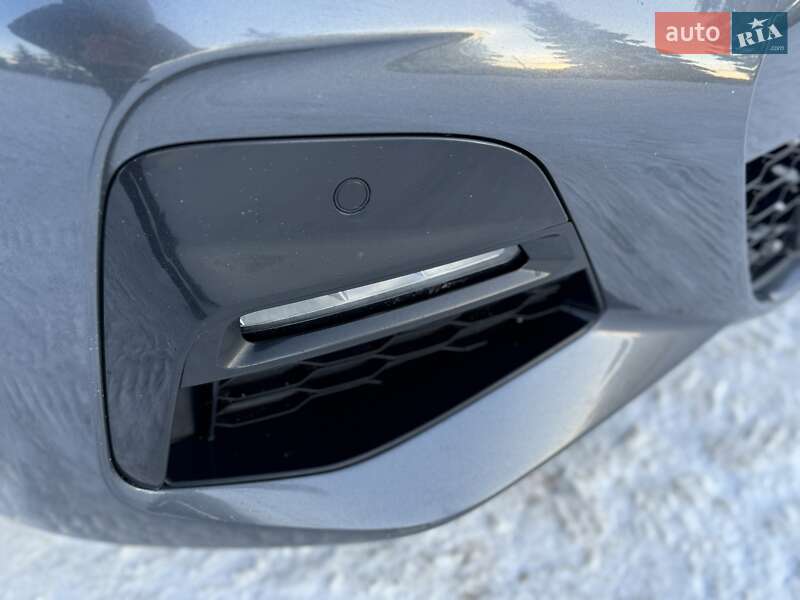 Седан BMW 3 Series 2021 в Киеве