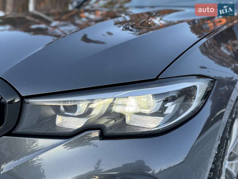Седан BMW 3 Series 2021 в Киеве