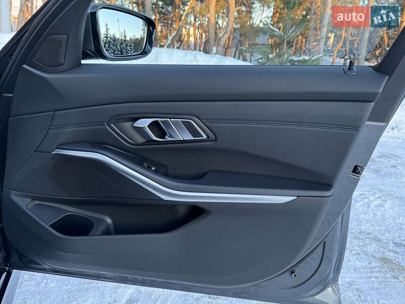 Седан BMW 3 Series 2021 в Киеве