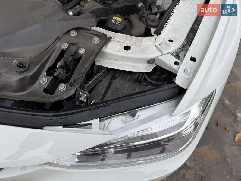 Седан BMW 3 Series 2017 в Могилев-Подольске