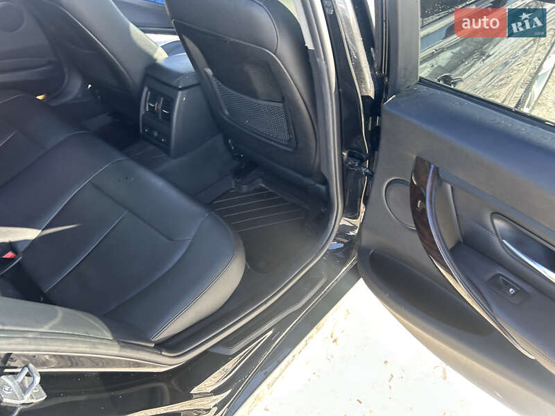 Седан BMW 3 Series 2015 в Полтаве