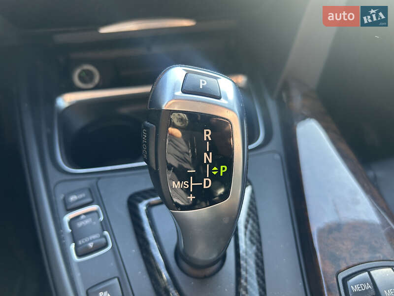 Седан BMW 3 Series 2015 в Полтаве